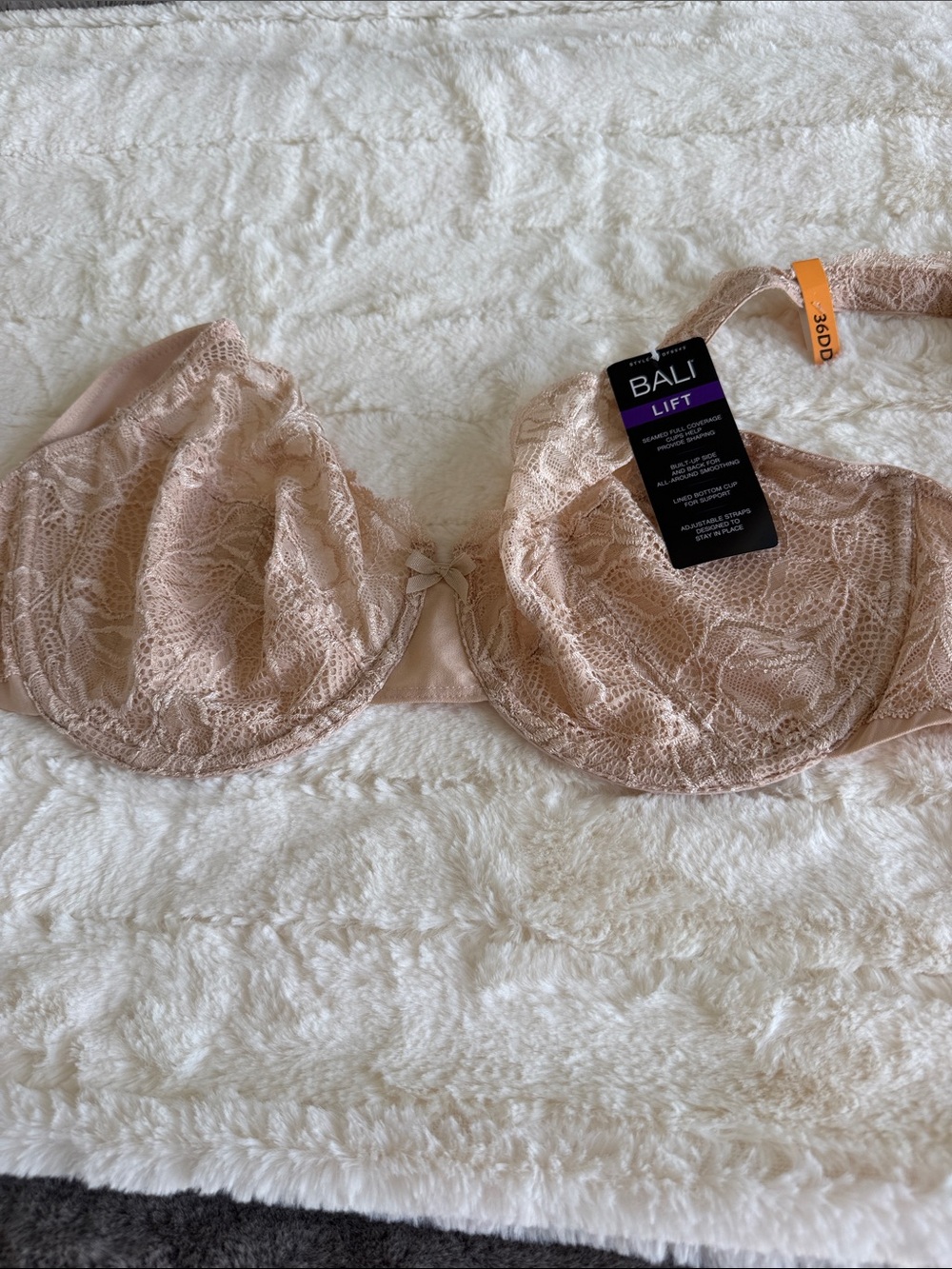 Bali Lace Underwire Bra in Light Nude
